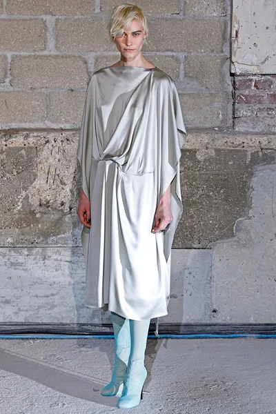 Look 33